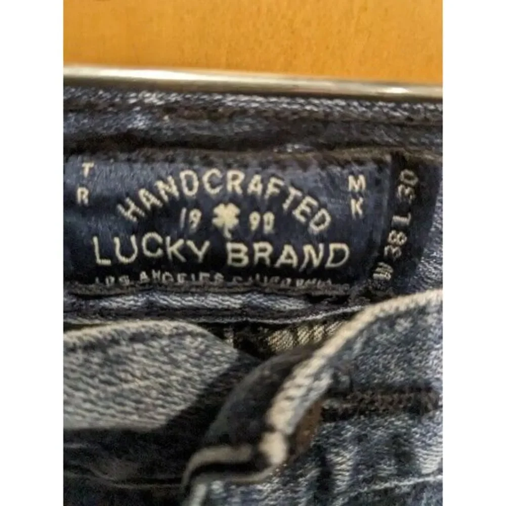 Lucky Brand Jeans Mens 38x30‎ Blue Classic Straight  Denim Zip Fly